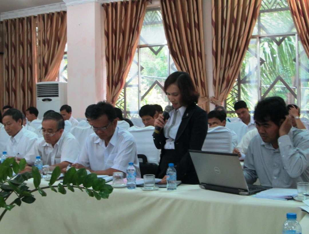 Đại biểu tỉnh Quảng Nam trình bày tham luận