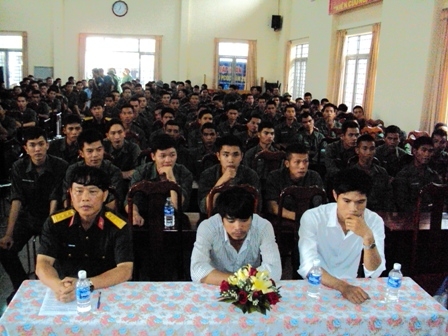 Quang cảnh lễ đón nhận.