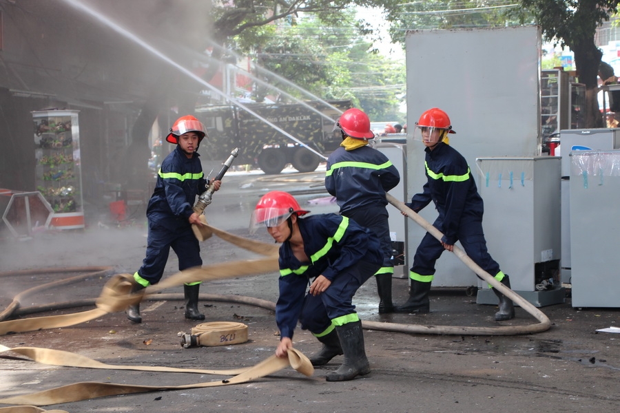 Thực hiện ngay công tác chữa cháy