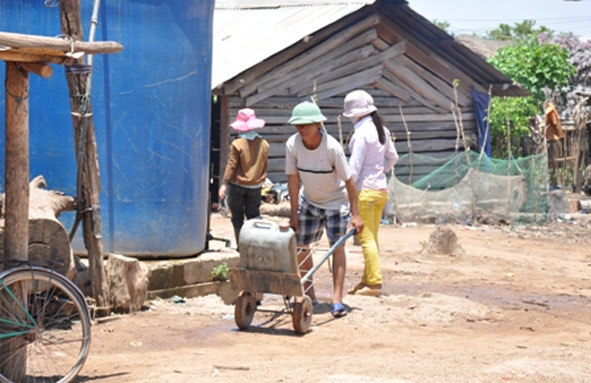Dân di cư ngoài kế hoạch xã Cư Kbang (Ea Súp).