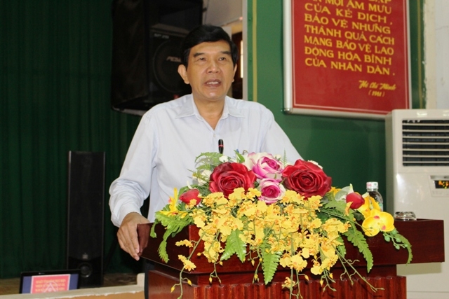 Chủ tịch UBND tỉnh Hoàng Trọng Hải phát biểu tại Hội nghị.