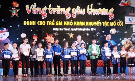 Trao học bổng