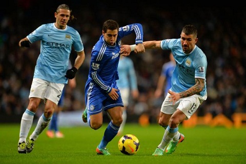 Chelsea và Man City sẽ có trận quyết đấu tại Stamford Bridge 