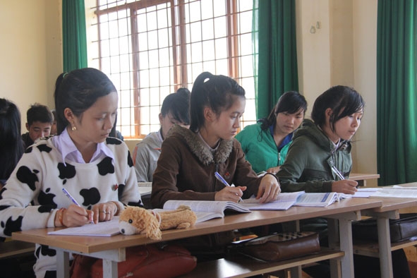Theo thăm dò, trên 81% HS lớp 12 Trường THPT Nguyễn Văn Cừ  (huyện Krông Buk) chọn môn thi thay thế.
