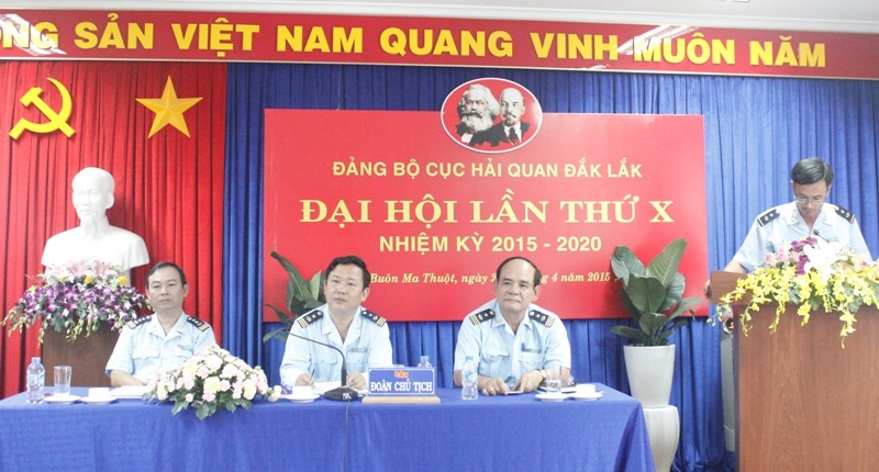 Đoàn Chủ tịch điều hành đại hội