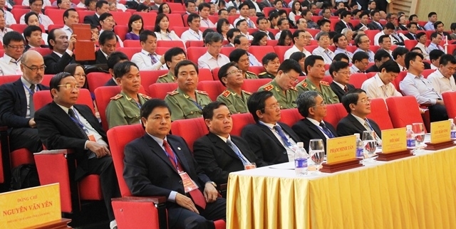 Các đại biểu tham dự hội nghị 