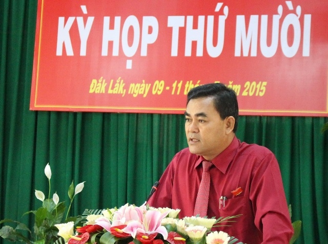 Ông Y Bier Niê, đại biểu của Thị xã Buôn Hồ phát biểu ý kiến