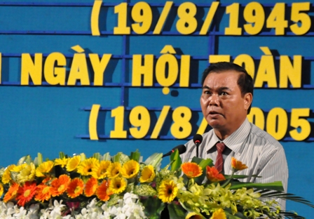 Phó Bí thưu Thường trực Tỉnh ủy Êban Y Phu phát biểu chỉ đạo tại Lễ Kỷ niệm