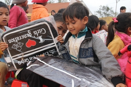 Niềm vui của các em học sinh tiểu học  huyện Krông Búk