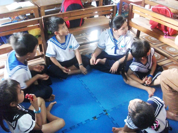 Lớp học “xoay vòng” ở đảo Trường Sa Lớn.