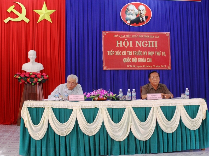 Đoàn Đại biểu Quốc hội tiếp xúc với cử tri huyện M'Đrắk