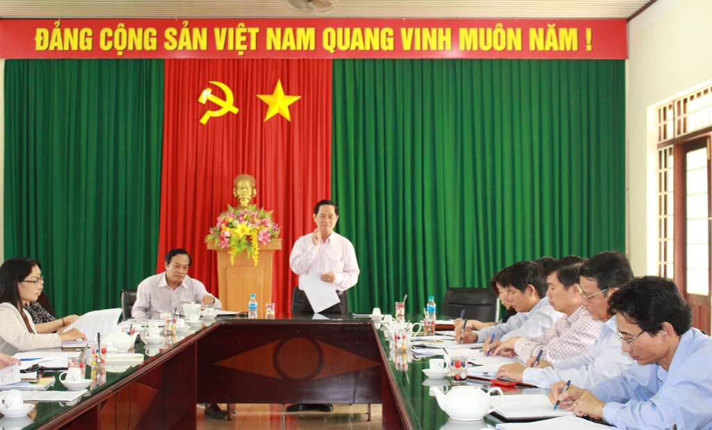 Quang cảnh cuộc họp.