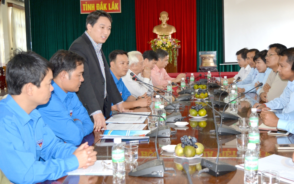 Phó Chủ tihcj UBND tỉnh Nguyễn Hải Ninh phát biểu tại buổi tiếp Đoàn.