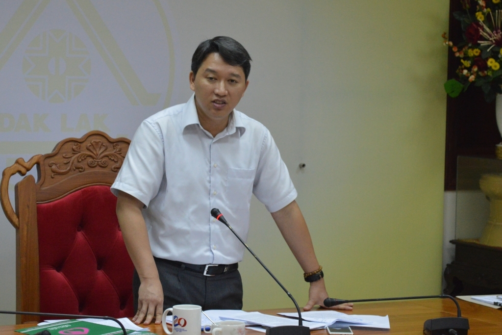 Phó Chủ tịch UBND tỉnh, Trưởng Ban Đại diện NHCSXH Nguyễn Hải Ninh phát biểu chỉ đạo tại cuộc họp