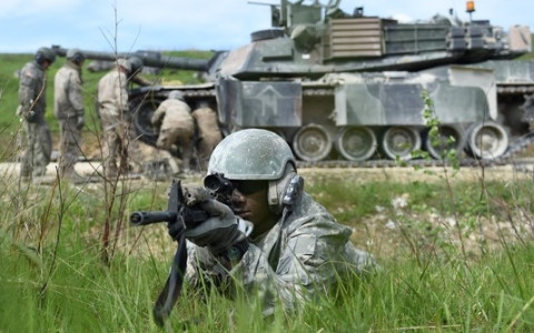 Binh sĩ NATO tập trận tại Đức. Ảnh Reuters