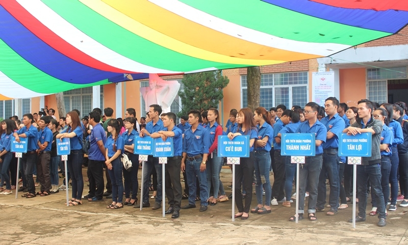 Đoàn viên thanh niên tham gia Lễ khởi động