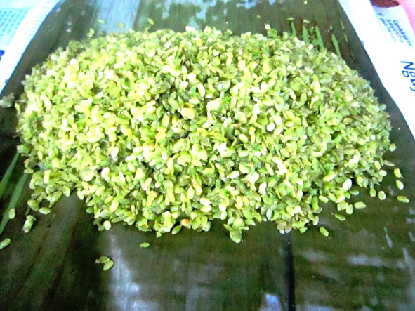 Những mẻ cốm dẻo thơm xanh ngắt của đồng bào Tày vùng Tây Bắc. 