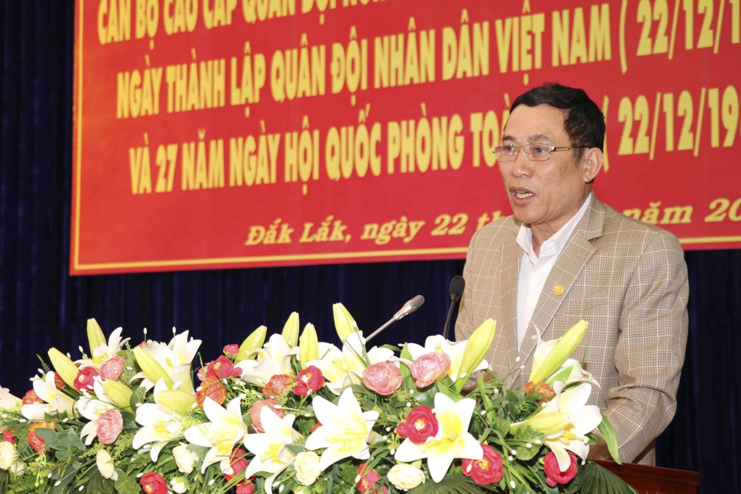 Phó Chủ tịch UBND tỉnh Võ Văn Cảnh phát biểu tại buổi gặp mặt