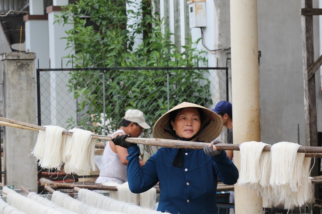 Càng cận tết, mọi việc càng khẩn trương hơn