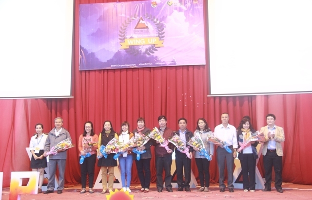 Ban tổ chức Cuộc thi tặng hia cảm ơn các thầy cô trong Hội đồng cố vấn.