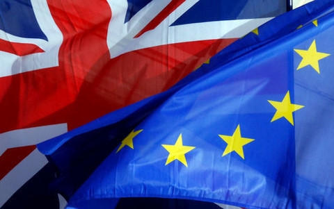 Thủ tướng Anh Theresa May đã có thể tự do ấn nút khởi động các cuộc đàm phán để Anh rời Liên minh châu Âu vào bất cứ thời điểm nào. (Ảnh: AP)