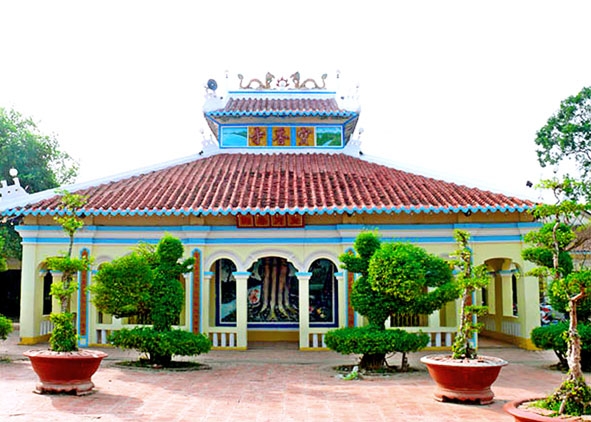 Bửu Hương tự, nơi thờ Quản cơ Trần Văn Thành.  