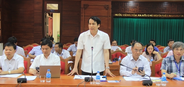 Thứ trưởng Bộ GD-ĐT Phạm Mạnh Hùng phát biểu tại buổi làm việc với Ban Chỉ đạo thi tỉnh Đắk Lắk