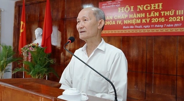 Chủ tịch Hội Khuyến học tỉnh Hà Ngọc Đào phát biểu tại Hội nghị.