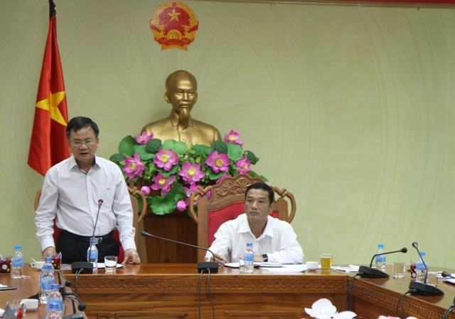 Tổng cục trưởng Tổng cục Quản lý Đất đai Lê Thanh Khuyến kết luận buổi làm việc