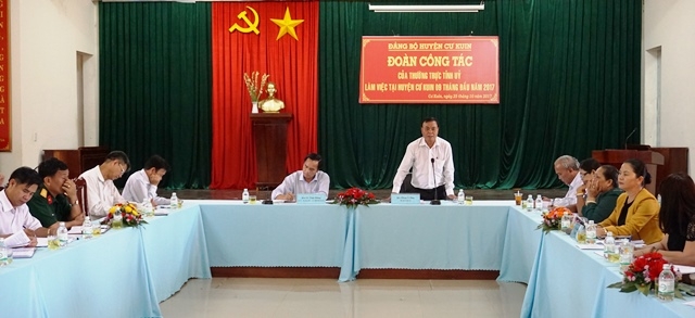 Quang cảnh buổi làm việc.