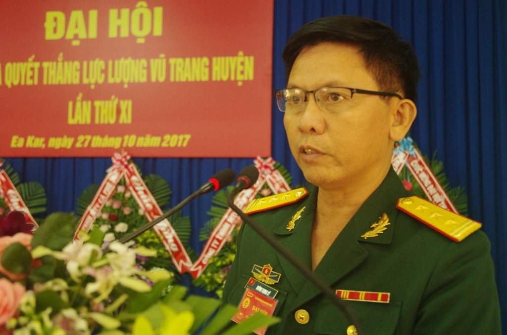 Thượng tá Huỳnh Trọng Sỹ, Chỉ huy trưởng Ban CHQS huyện Ea Kar phát biểu ý kiến