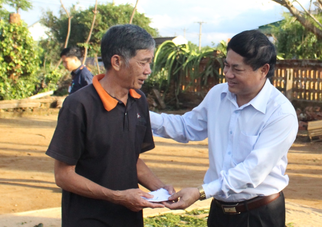 Đồng chí Phạm Minh Tấn