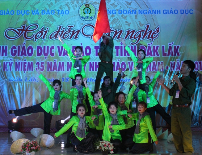 Một tiết mục tham gia dự thi tại hội diễn.