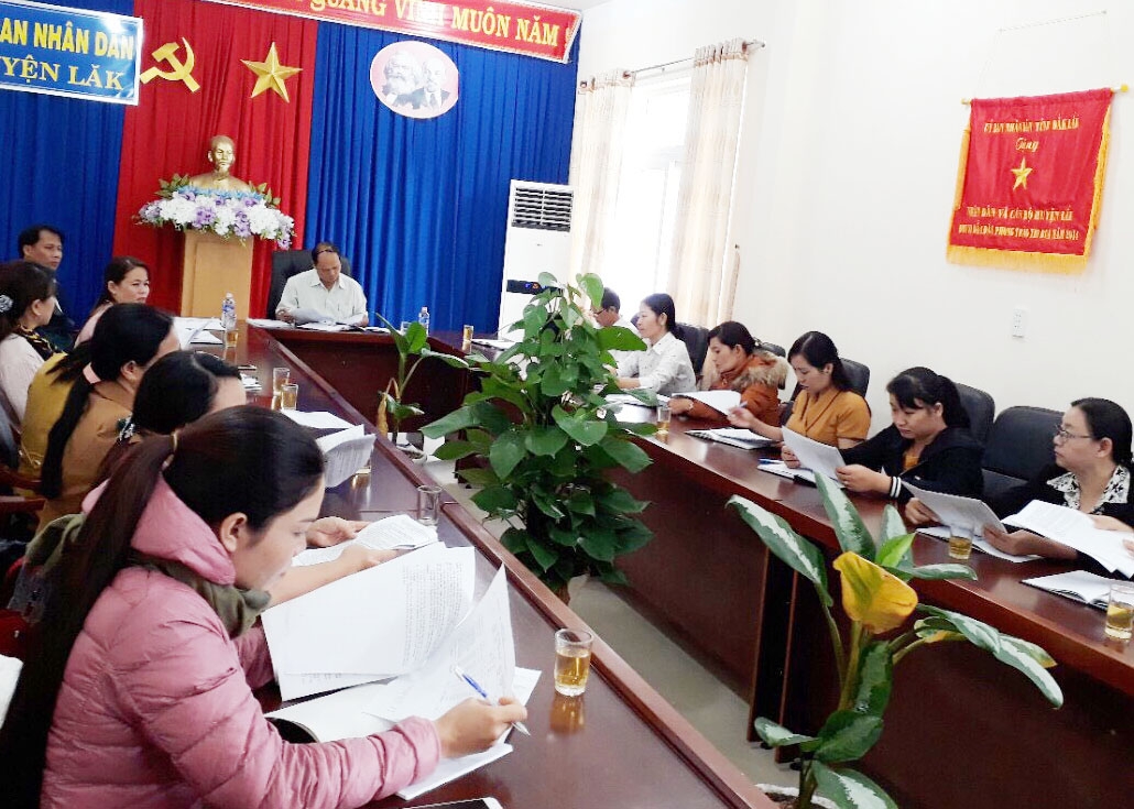 Một buổi thông báo kết luận giám sát của Thường trực HĐND huyện Lắk. 