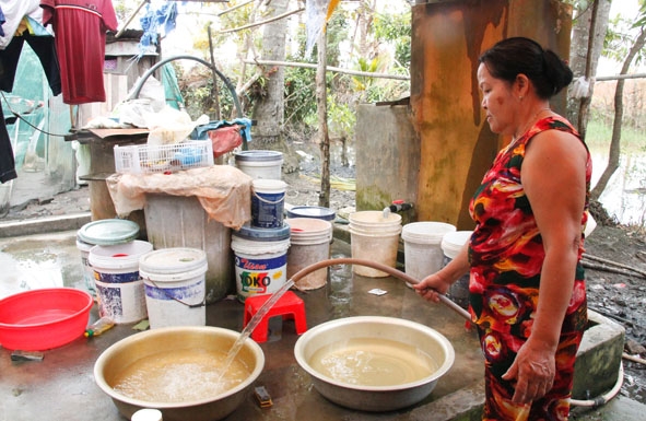 Nước giếng của gia đình bà Đinh Thị Hường tại tổ dân phố 1. 