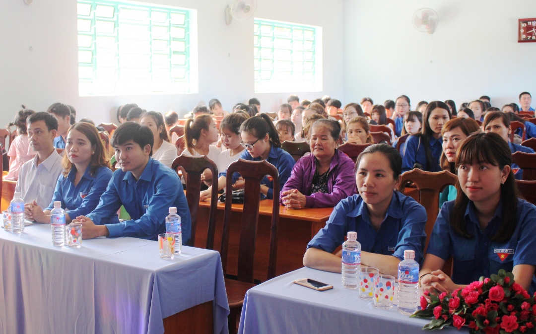 Đông đảo đoàn viên thanh niên tham gia Ngày Đoàn viên 2018