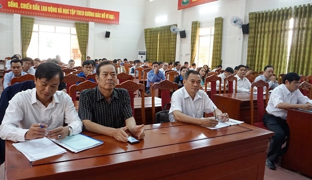 Các đại biểu tham dự hội nghị.