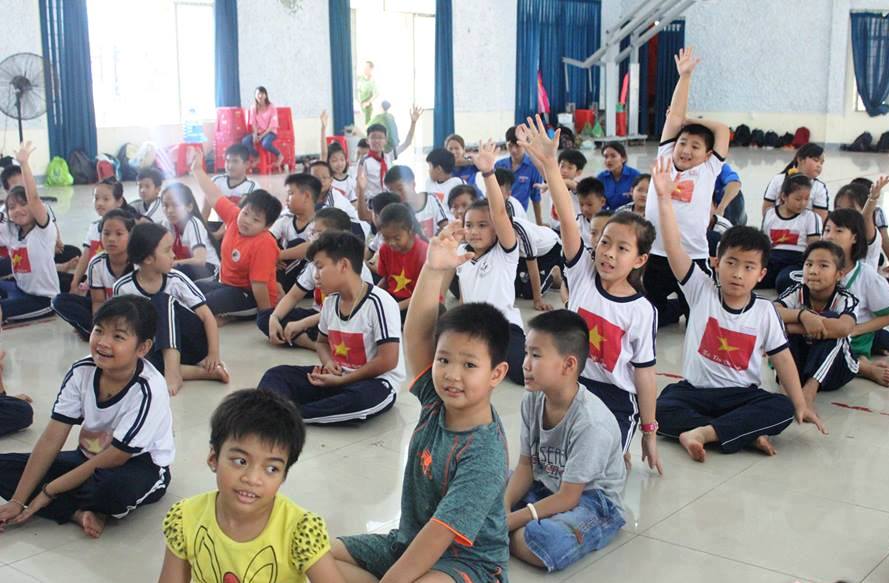 Sôi nổi giờ học chuyên đề kiến thức cơ bản về Phòng cháy chữa cháy