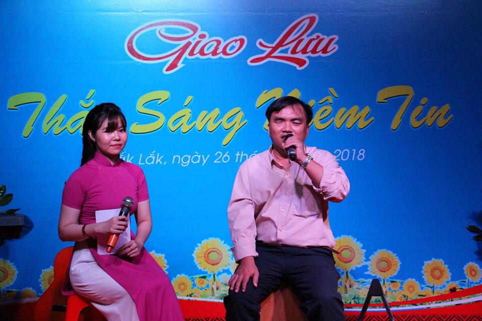 Thành viên câu lạc bộ Thanh niên khuyết tật tỉnh giao lưu tại chương trình