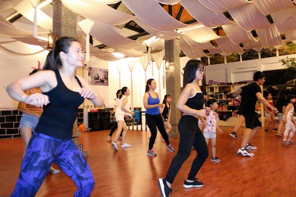 Nhảy zumba là phương pháp hữu hiệu để có vóc dáng chuẩn.