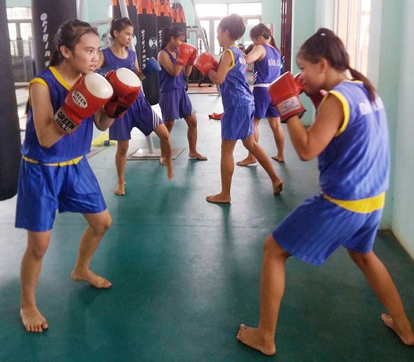 Một buổi tập luyện của các thành viên đội võ Kick Boxing  Trường Năng khiếu TDTT tỉnh.   