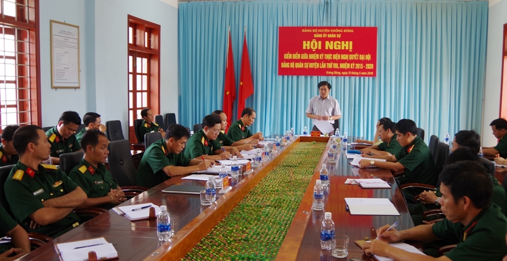 Các đại biểu tham dự hội nghị