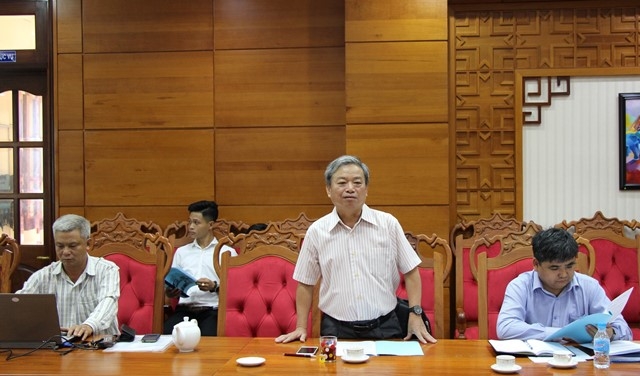 Ông Huỳnh Quốc Thích, Giám đốc Dự án VnSAT trình bày khó khăn, vướng mắc khi triển khai dự án 
