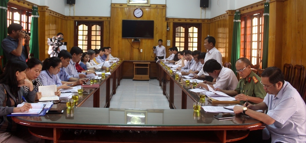 Các đại biểu tại buổi làm việc