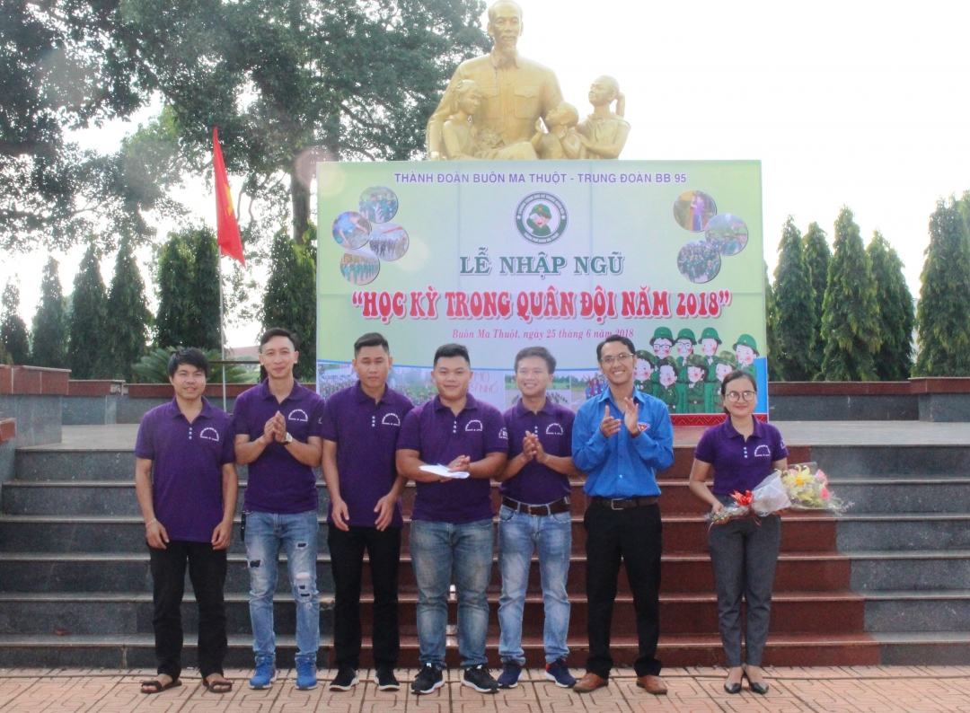 Ban huấn luyện ra mắt nhận nhiệm vụ