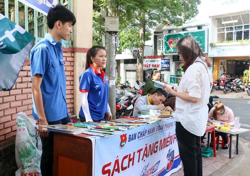 ... sách miễn phí