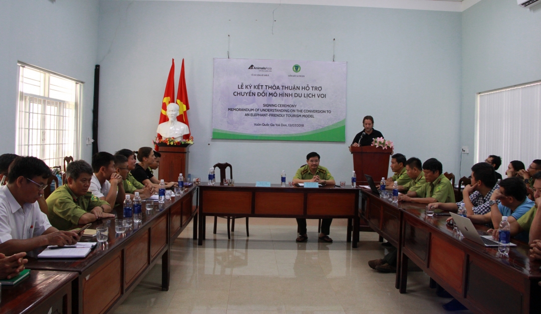 Quang cảnh lễ ký kết 