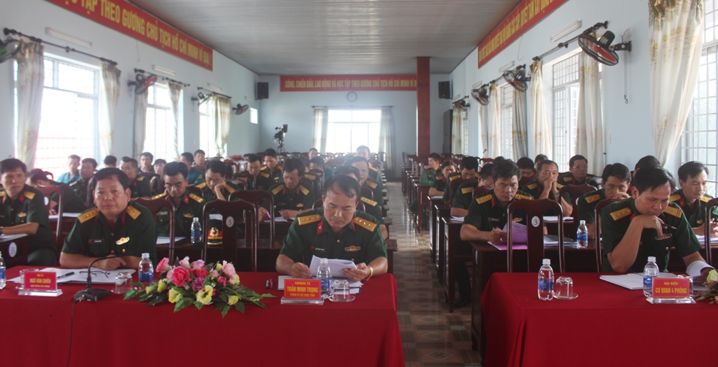 Các đại biểu tham dự hội nghị