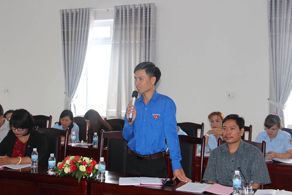 Đại diện Hội đồng Đội huyện Krông Pắc đóng góp ý kiến tại hội nghi
