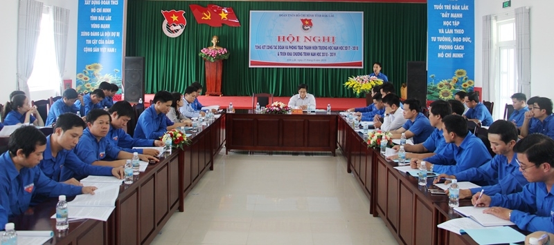 Các đại biểu tham dự hội nghị